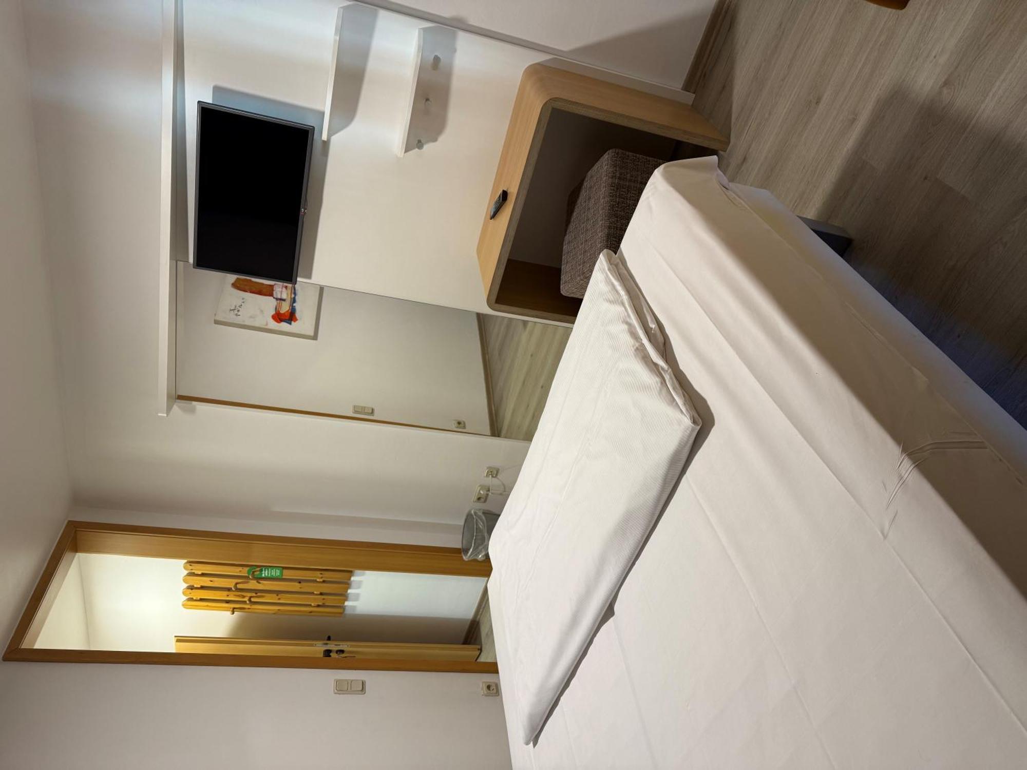 Hotel Eurocity Bruchköbel Eksteriør bilde