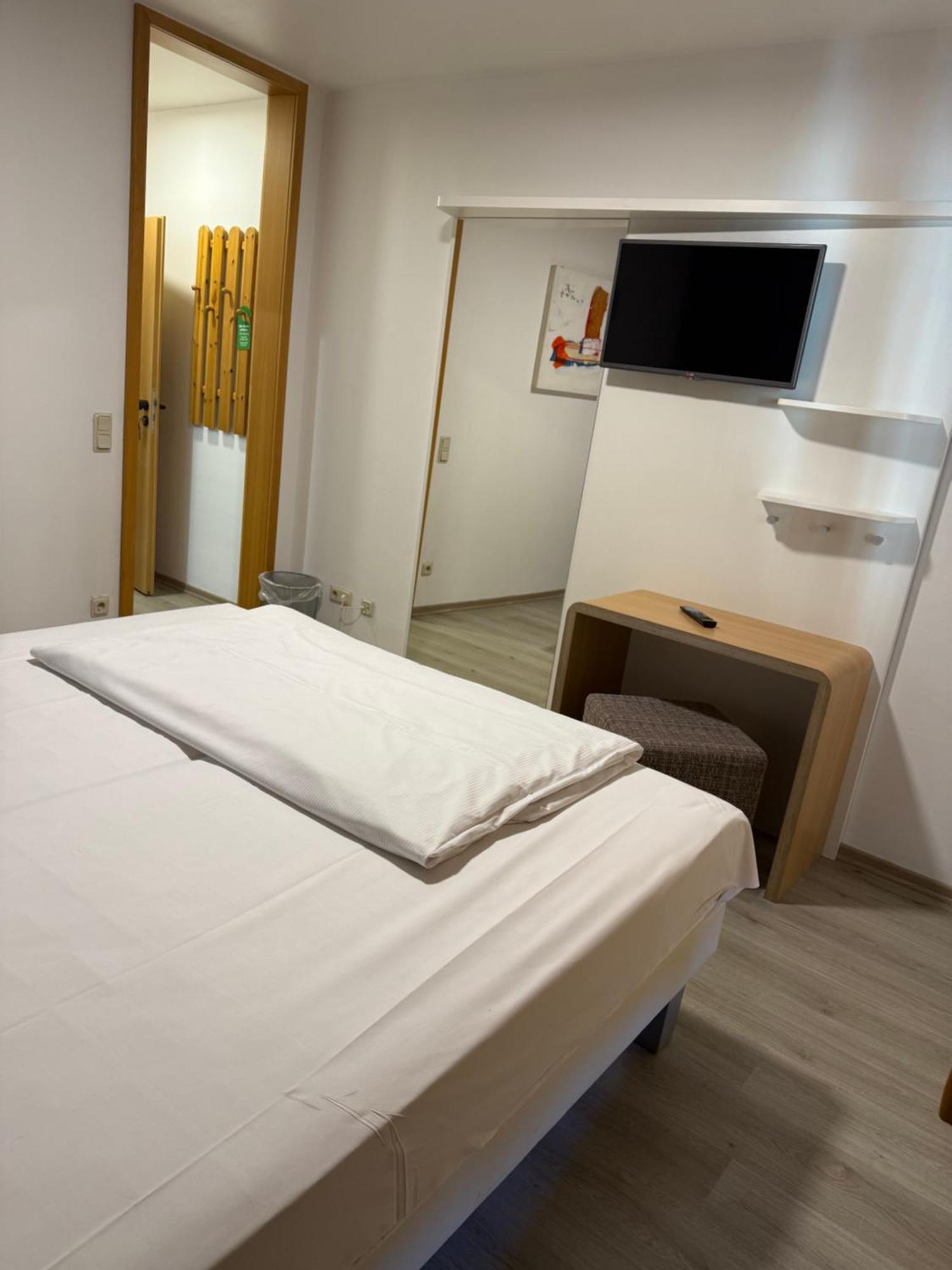 Hotel Eurocity Bruchköbel Eksteriør bilde
